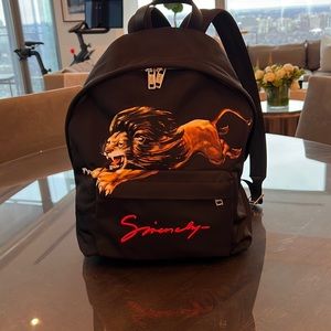 Authentic Givenchy backpack excellent condition